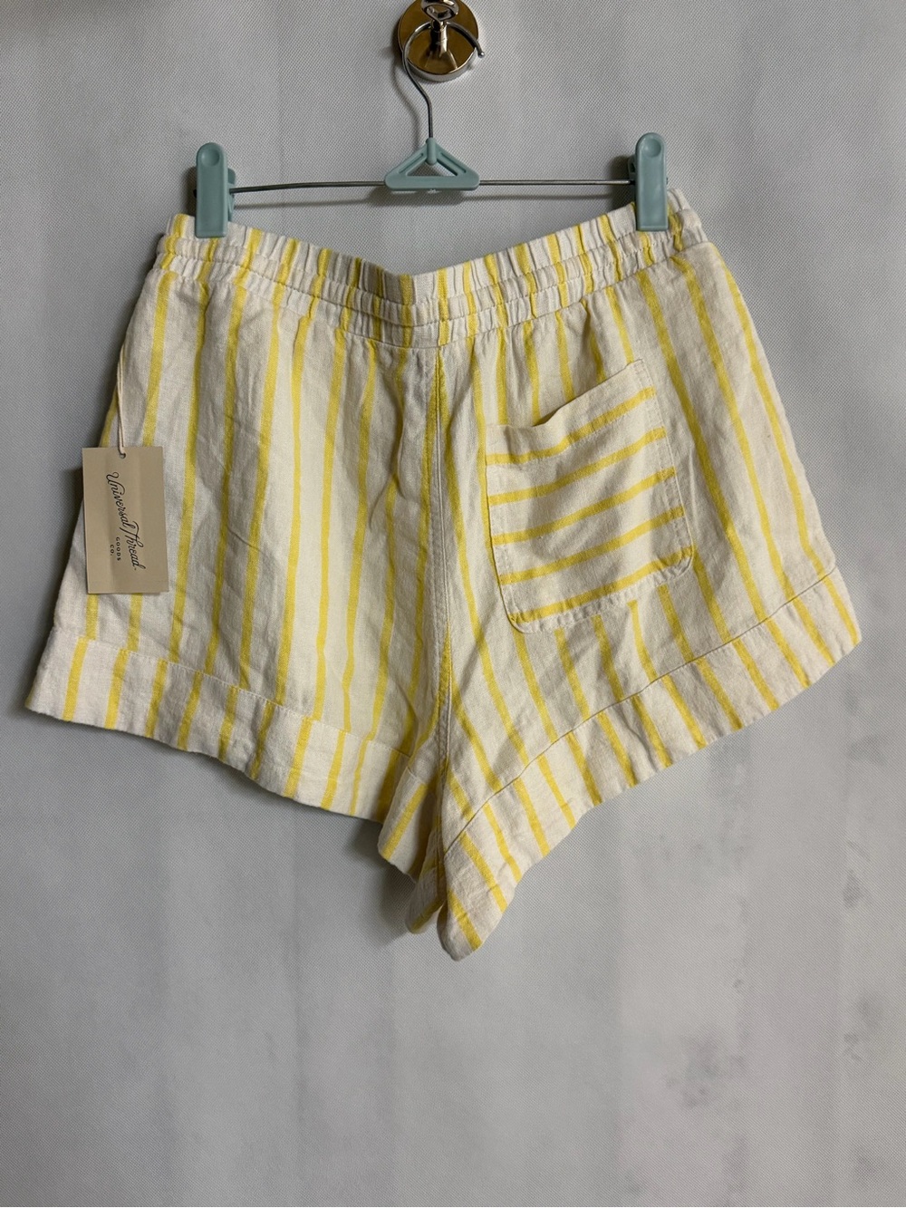 Universal Thread Linen Blend Pull-On Shorts Cream Size Small NWT - Picture 3 of 3